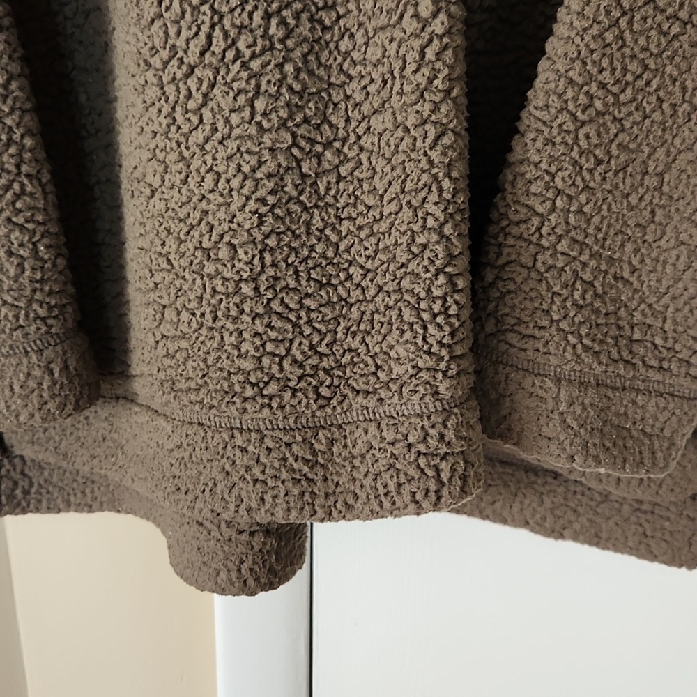 Women's Green Sherpa Sweater, Aerie Medium - Picture 3 of 7